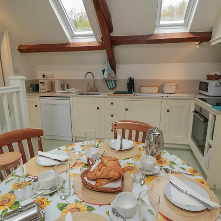 The Burrows يورك